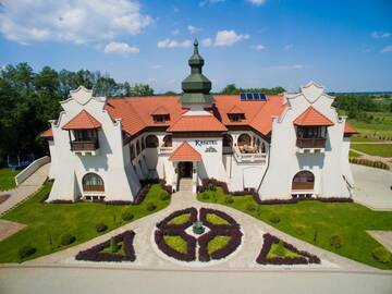 Фотографии Отель Hotel Kasztel г. Rzezawa (Польша) №1 Фото Отель Hotel Kasztel г. Rzezawa 1