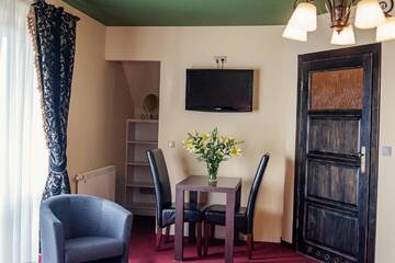 Фото номера Апартаменты с гидромассажной ванной Отель Hotel Kasztel г. Rzezawa 10